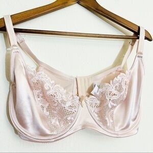 Carnival Lace Bra Size 38DD Cream